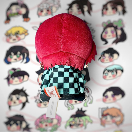 Kimetsu No Yaiba Kamado Tanjiro Peluche assise