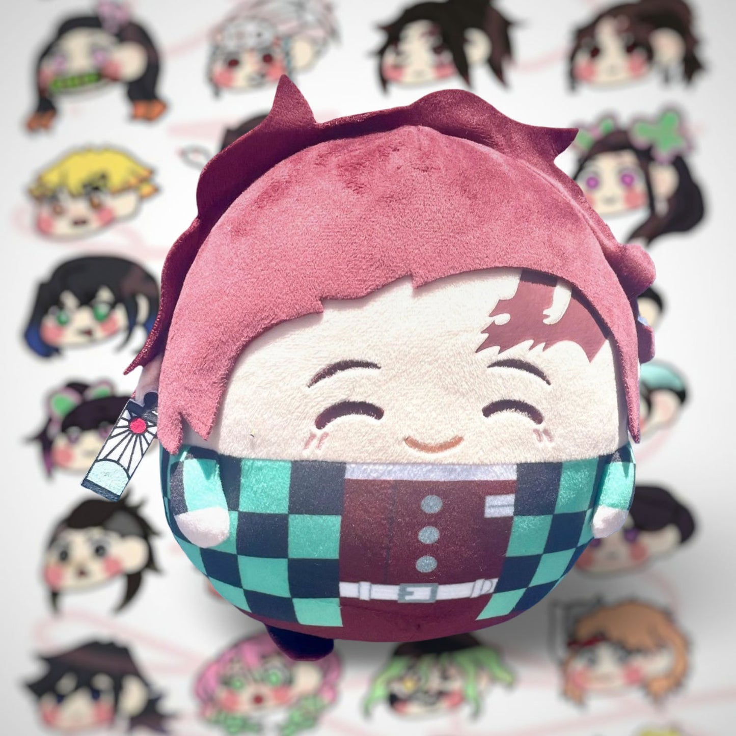 Peluche Grande Kimetsu No Yaiba Kamado Tanjiro Vers 2 Demon Slayer Guardianes de la noche