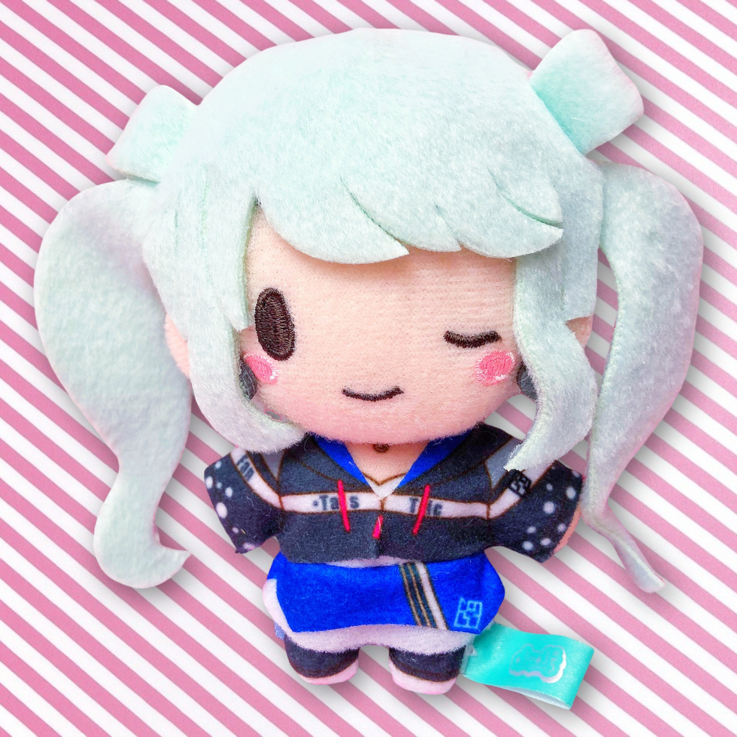 Llavero Nui Vivid Bad Squad Fuwa Hatsune Miku Project Sekai Colorful Stage! ft. Hatsune Miku Plush