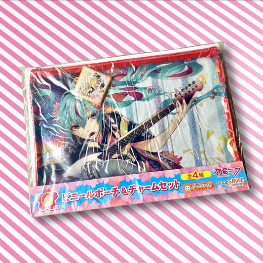 Official Ichiban Kuji Hatsune Miku Vinyl Pouch &amp; Charm Set