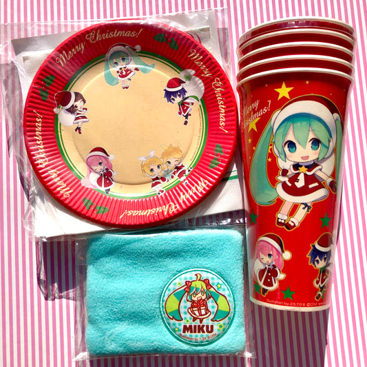 Vocaloid Hatsune Miku Ensemble complet de fête de Noël (gobelets en plastique + fourchettes en plastique + serviettes + cartes de vœux + étui)