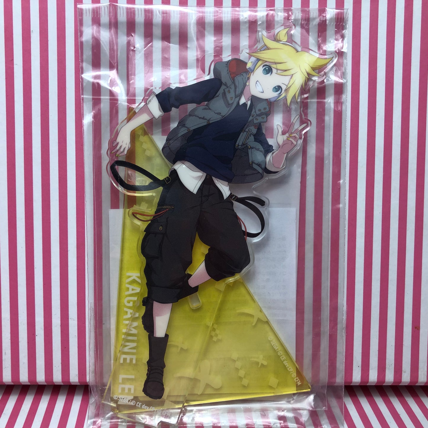 Scène colorée du Projet Sekai ! pi. Hatsune Miku Vivid Bad Squad Kagamine Len Acrylique Stand / vol.1 taille 15cm