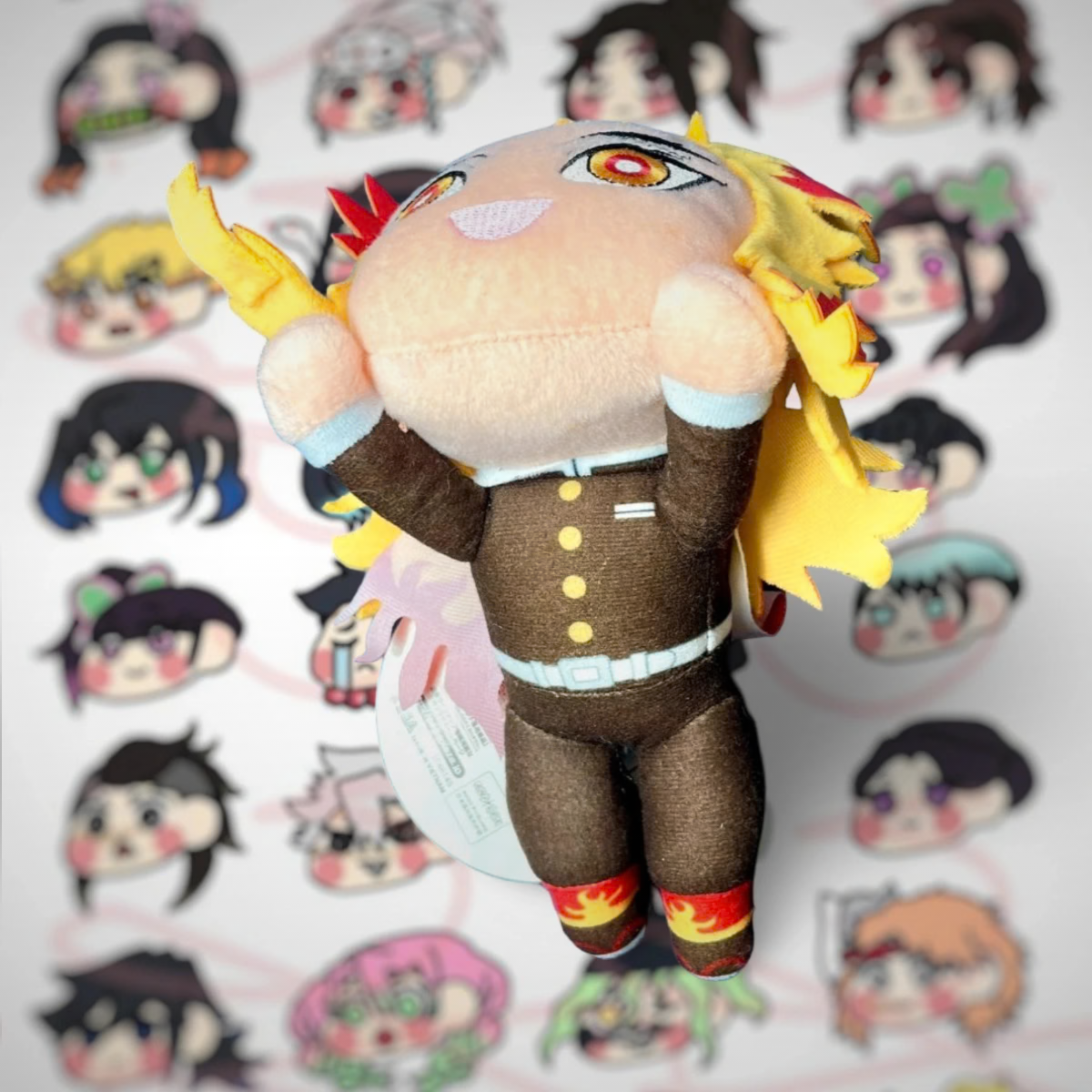 Nesoberi Kimetsu No Yaiba Kyojuro Rengoku Peluche